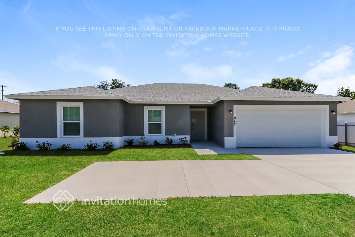 Foto principal - 1042 SW Del Rio Blvd