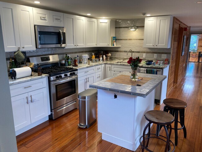 Foto del edificio - 30 Bradford St