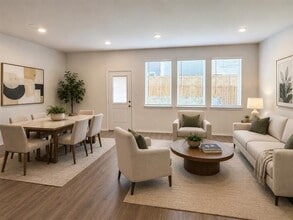 Building Photo - 213 Arbor Dr