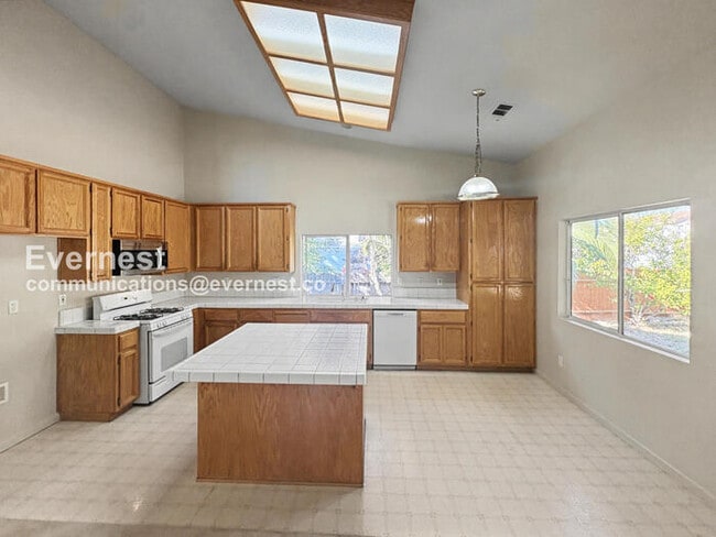 Building Photo - 9051 Ducks Pond Way