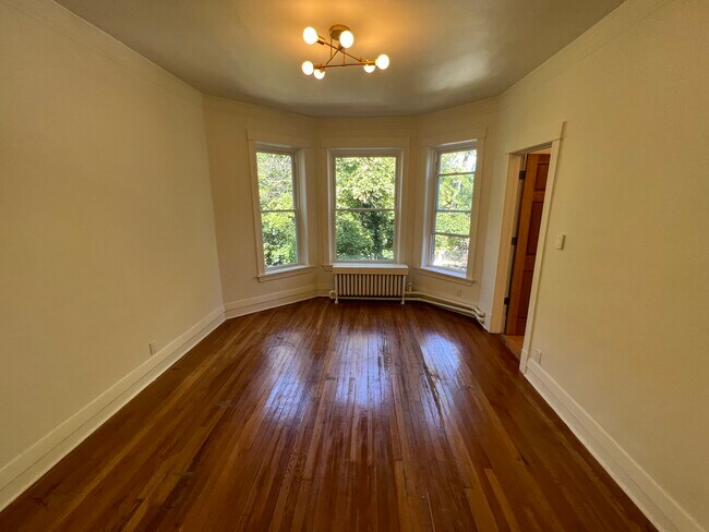 Foto del edificio - 1247 W Winnemac Ave
