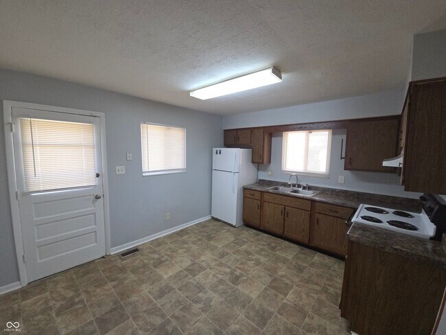 Foto del edificio - 1256 N Ridgeview Dr