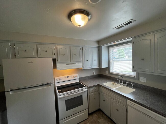 Foto del edificio - 3525 Redbird Trail