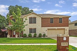 Building Photo - 1610 Indian Camp Trail