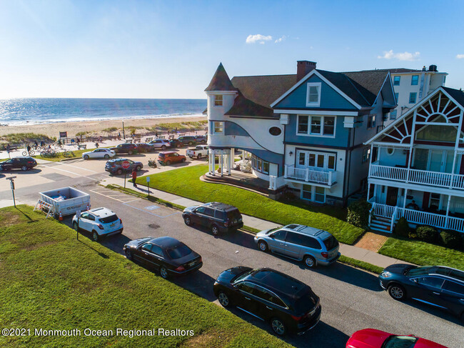 Building Photo - 2 Ocean Pathway