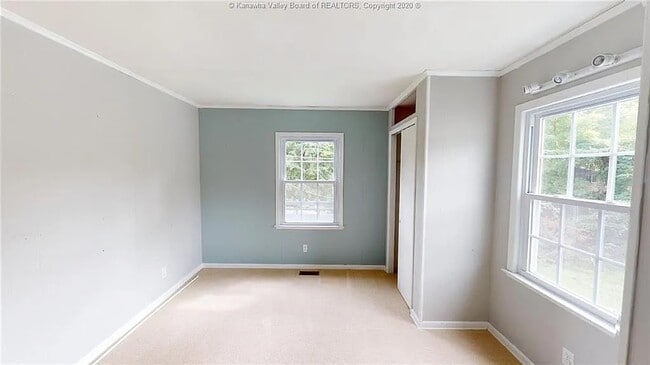 Building Photo - 224 Green Oak Dr