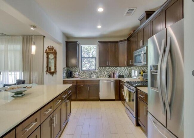 Foto del edificio - 124 Cumberland Rd