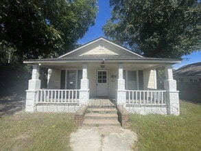 Building Photo - 603 North St