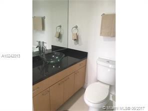 Foto del edificio - 2821 NE 163rd St