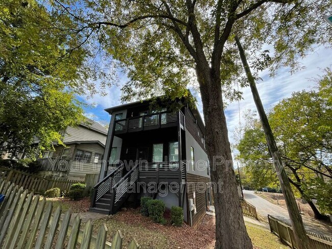 Photo - 213 South Ave SE House