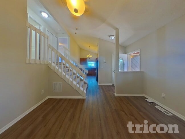 Foto del edificio - 3340 Bridgewater Dr