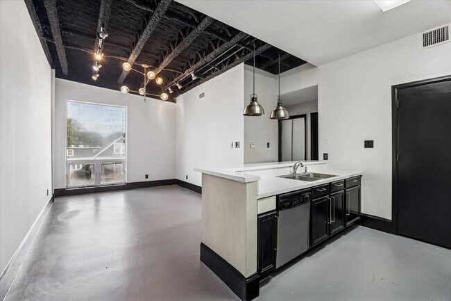 Foto del edificio - 5017 Cornish St