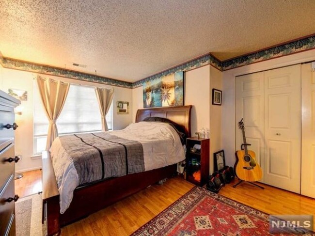 Building Photo - 1314 Persimmon Ct
