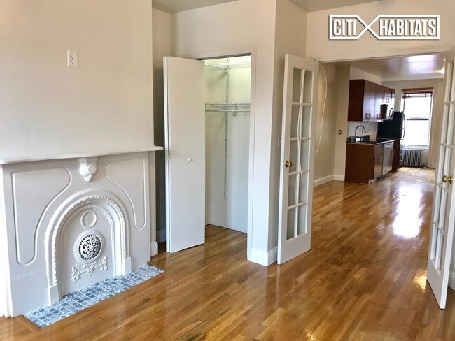 Building Photo - 174 Franklin St