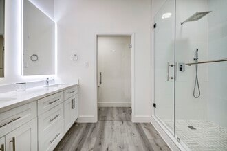 Building Photo - 12625 Memorial Dr