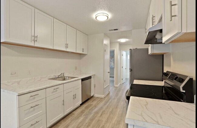 Building Photo - 3591 Quail Lakes Dr