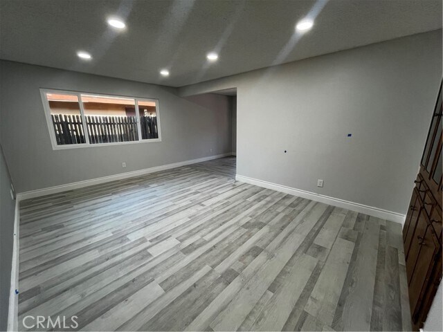Foto del edificio - 873 Ponderosa Dr