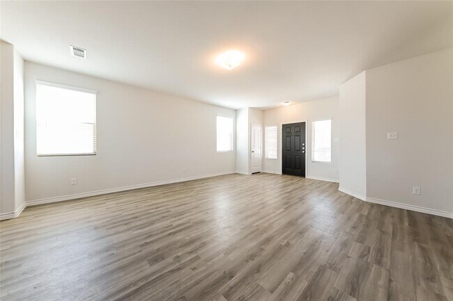 Building Photo - 1209 Mallard Cove