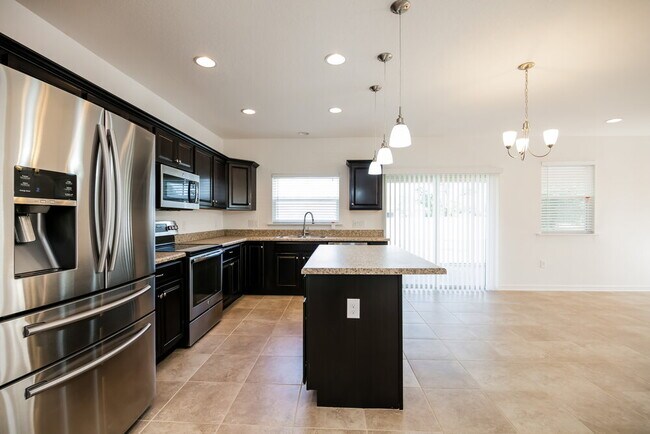 Building Photo - 1519 SW 20th Ave