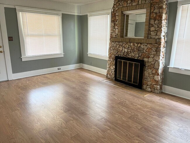 Foto del edificio - Charming 2 Bedroom, 1 Bath Home in Tower District