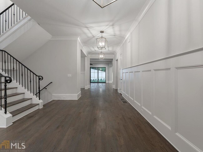 Foto del edificio - 3610 Old Ivy Ln NE