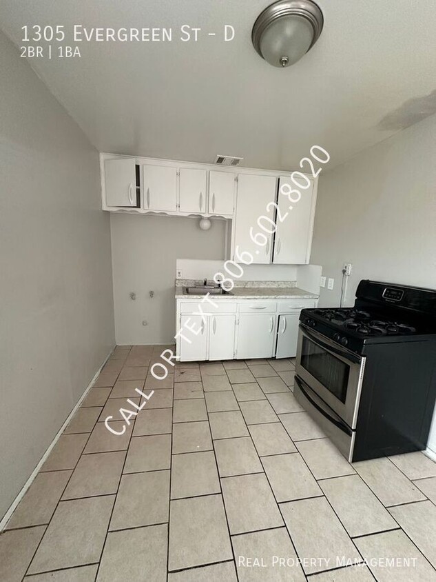 Foto del edificio - Updated 2 bed 1 bath! $0 Deposit!