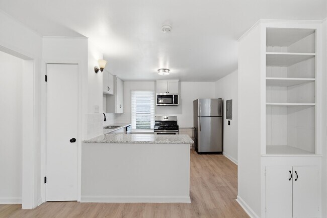 Foto del edificio - 1523 1/2 Bonnie Brae St
