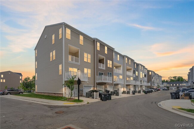 Building Photo - 9007 Telegraph Rd