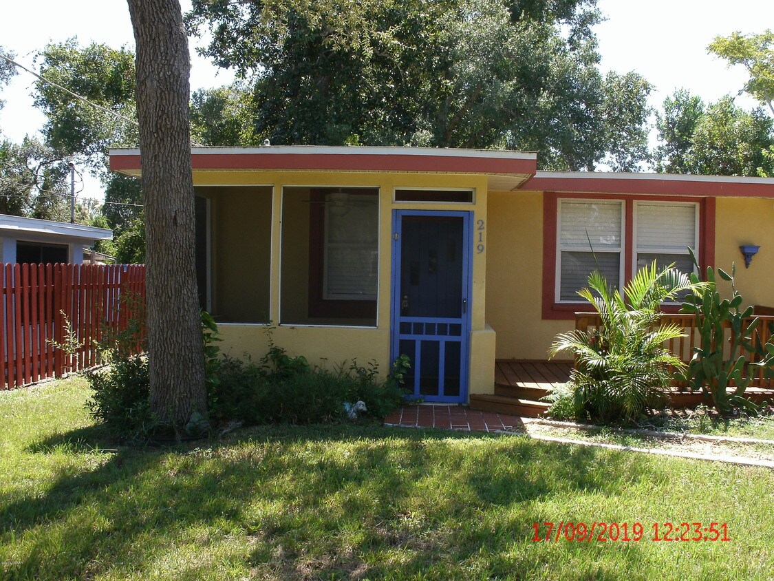 219 12th St, Holly Hill, FL 32117 House Rental in Holly Hill, FL