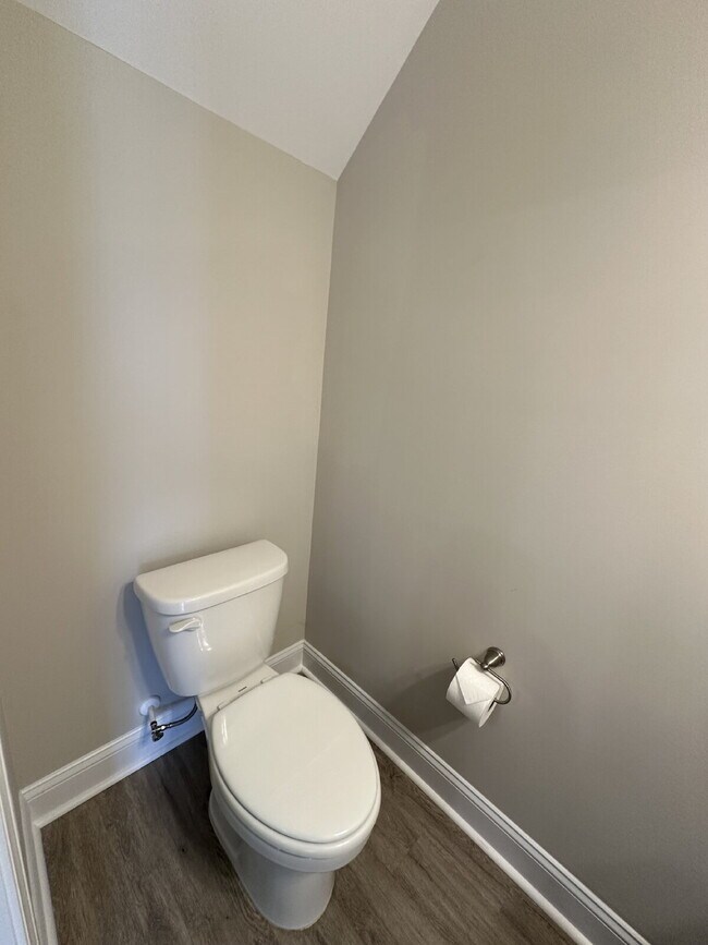 Building Photo - Beautiful 3 Bedroom, 2.5 Bath Home!