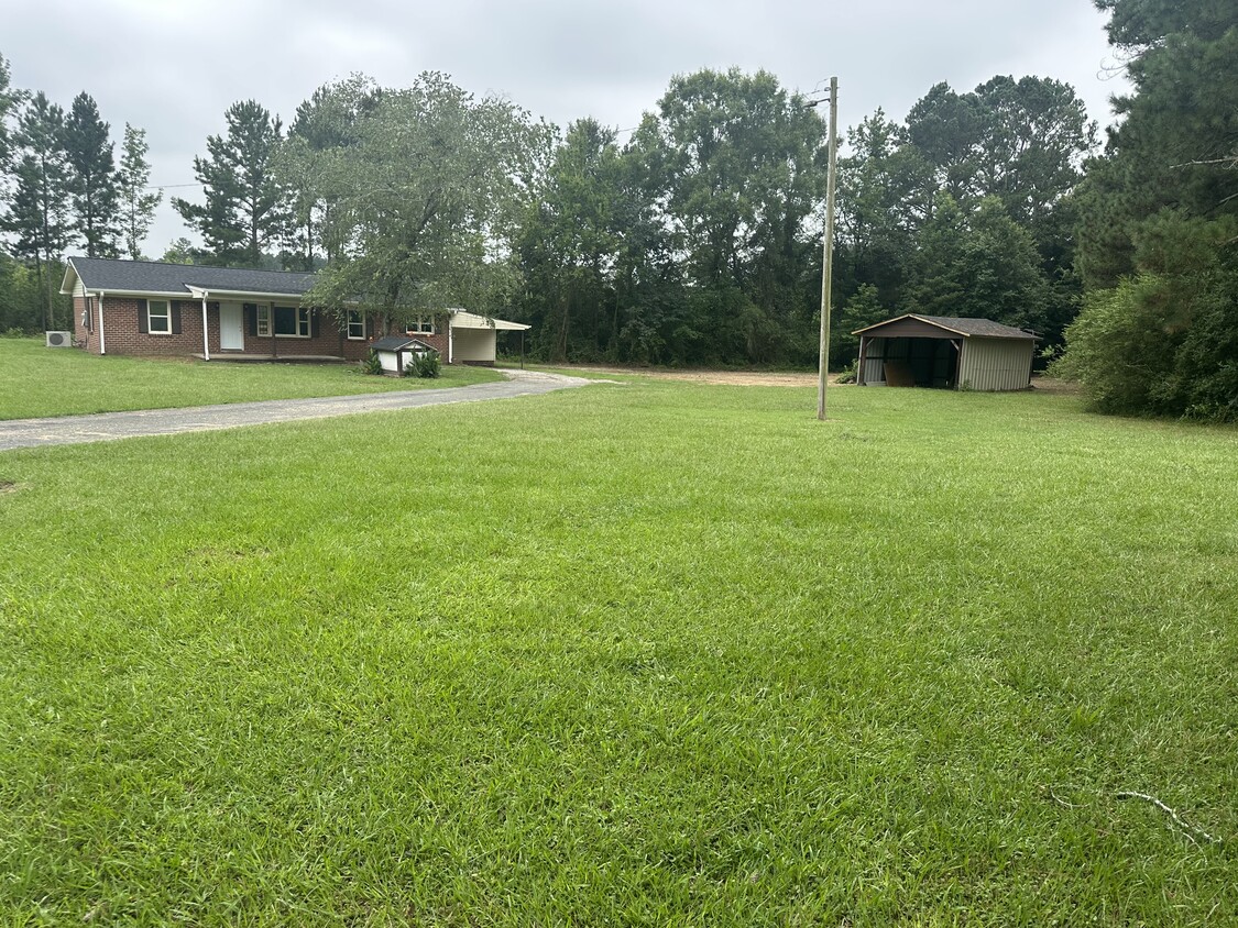 Primary Photo - 493 Hill Rd