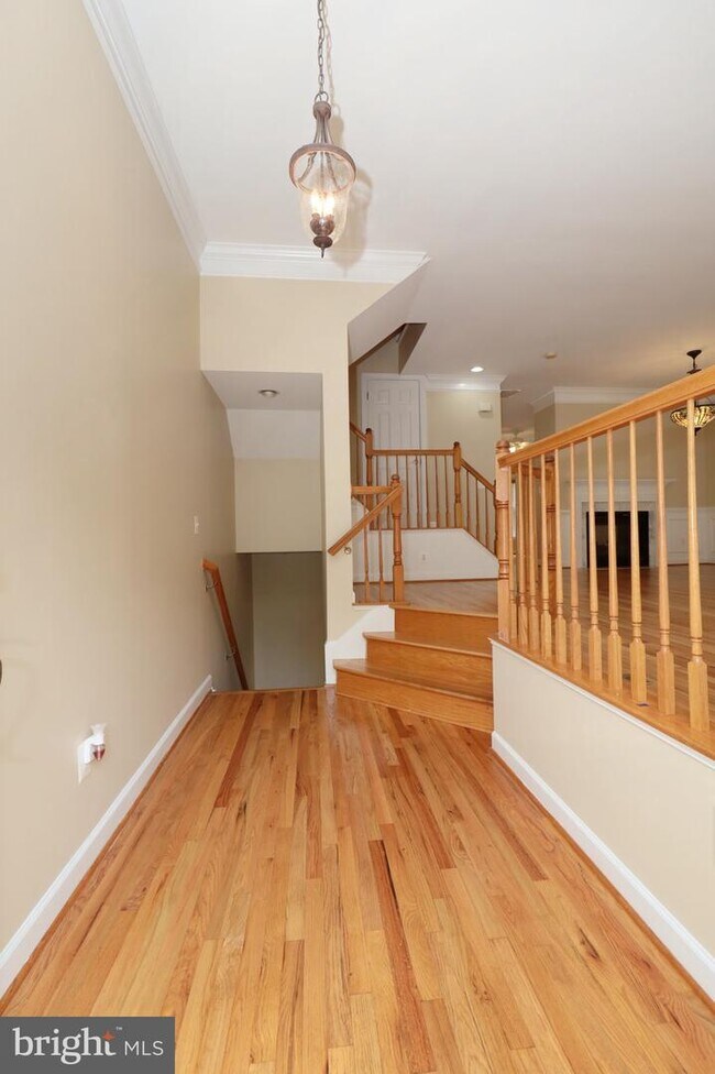 Building Photo - 3810 Elmwood Towne Way