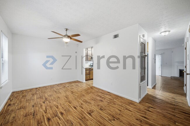 Foto del edificio - 5893 N Castlegate Dr