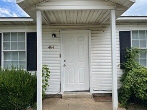 Building Photo - 464 Otis Dr