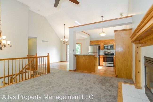 Foto del edificio - 4 br, 3 bath House - 20954 W 125th St