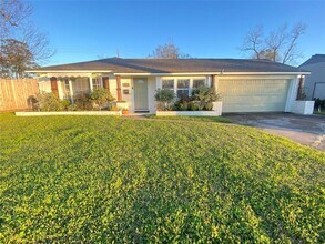 Building Photo - 5763 Belvedere Dr