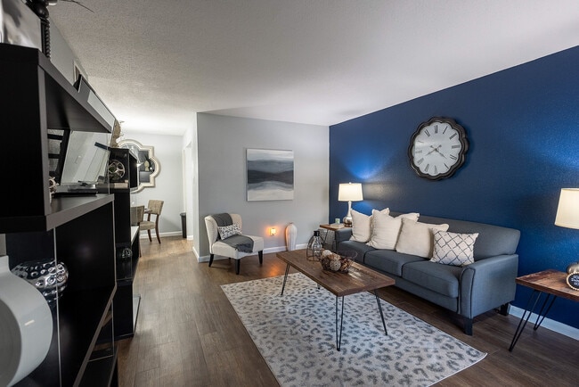 Building Photo - Steeplechase