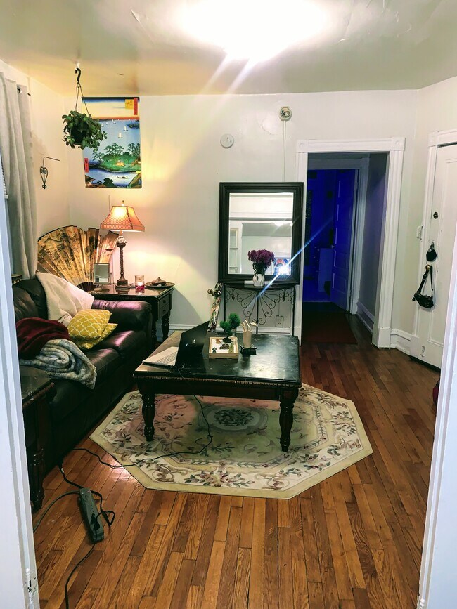 Living Room - 104 N Harvie St