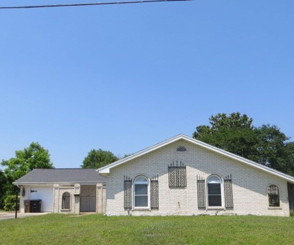 Primary Photo - Nice home in Northeast Pensacola!