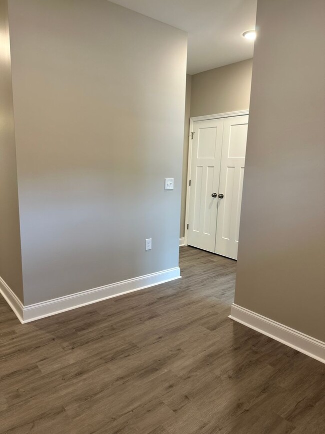 Foto del edificio - 2766 Cedrus Ave