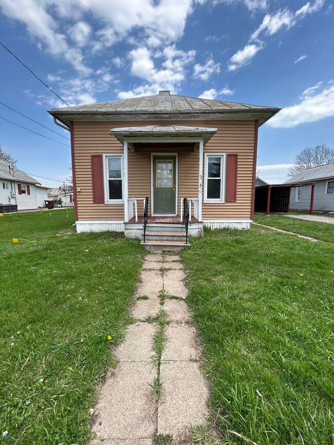 Building Photo - 345 Mill St N