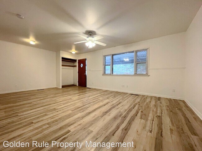 Building Photo - 3 br, 1 bath House - 1505 N Marland