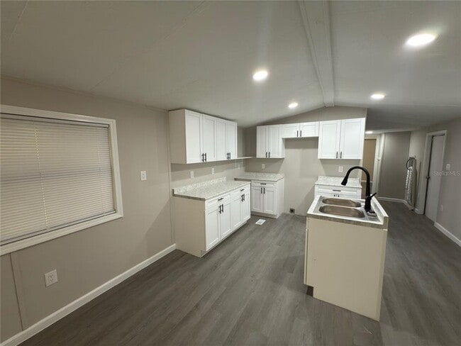 Foto del edificio - 6247 20th St