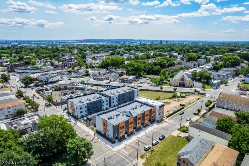 Foto principal - 704 S 17th St