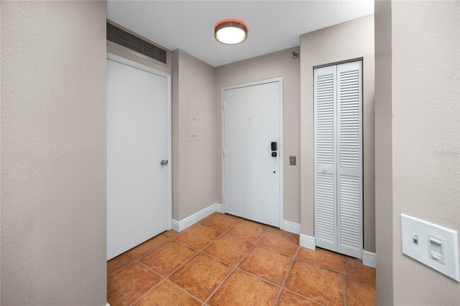 Building Photo - 2333 Feather Sound Dr