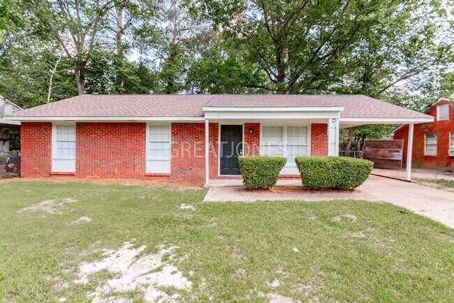 Foto del edificio - 2332 Watkins Dr