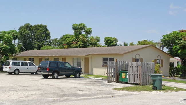 Building Photo - 200 NW 25th St