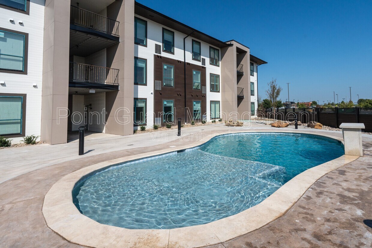 Foto principal - Plazzio Place Apartments