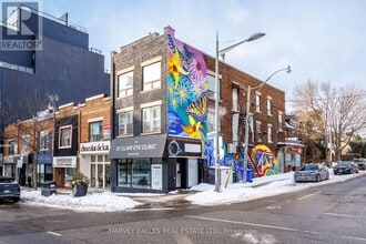 Building Photo - 822 St Clair Ave W