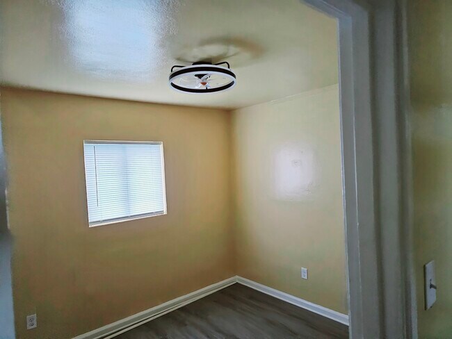 2ND BEDROOM - 2305 Pierce Street